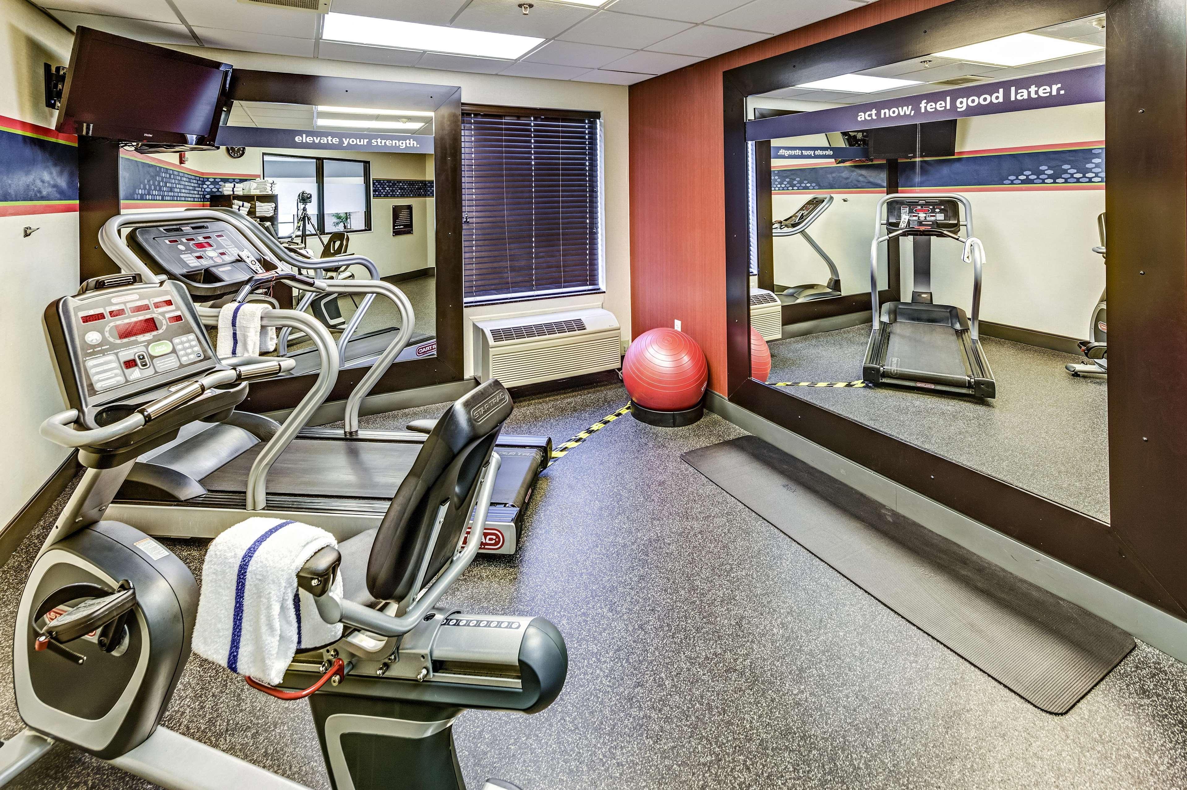 Hampton Inn Columbus I-70E/Hamilton Road Kültér fotó