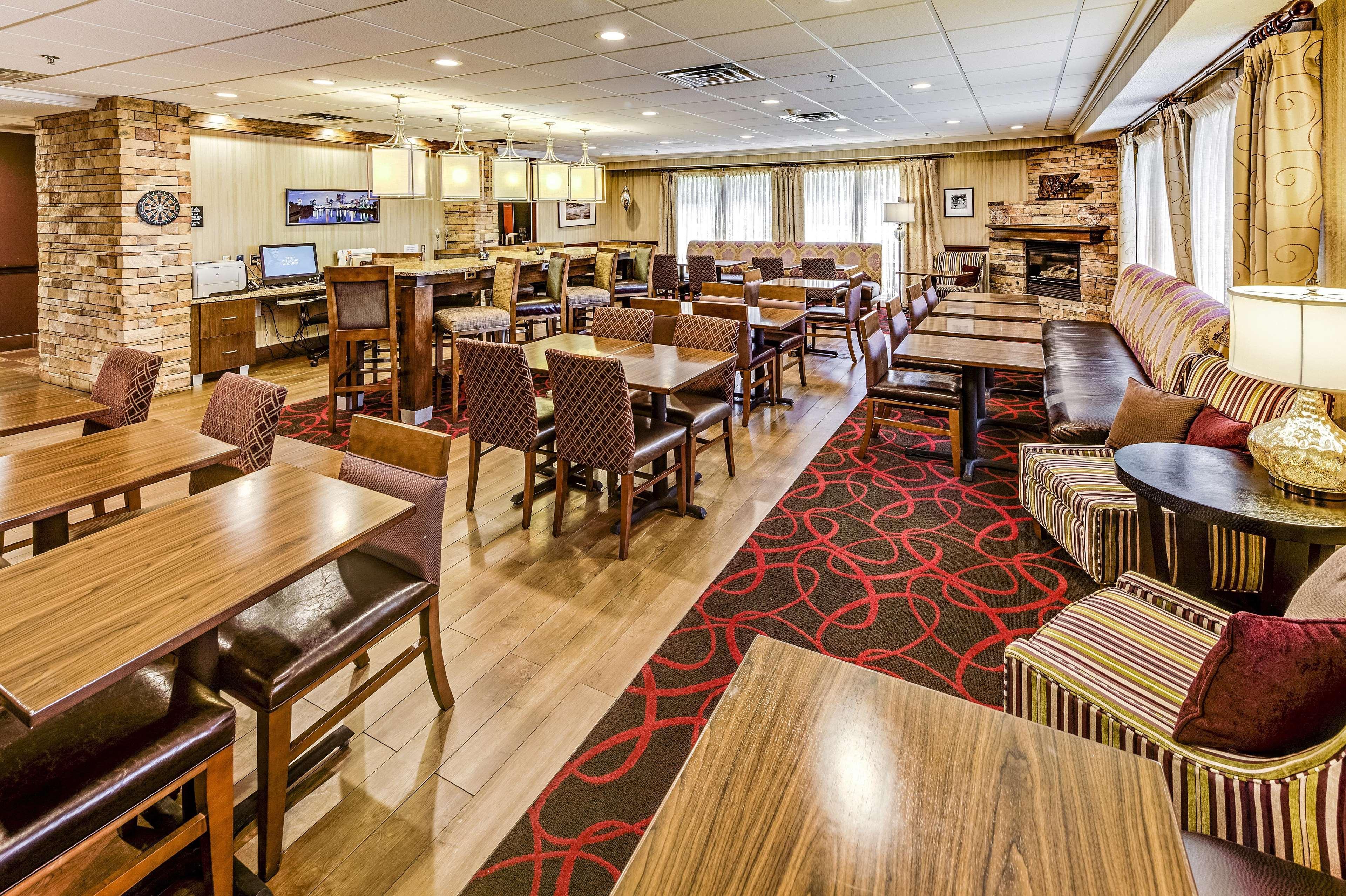 Hampton Inn Columbus I-70E/Hamilton Road Kültér fotó