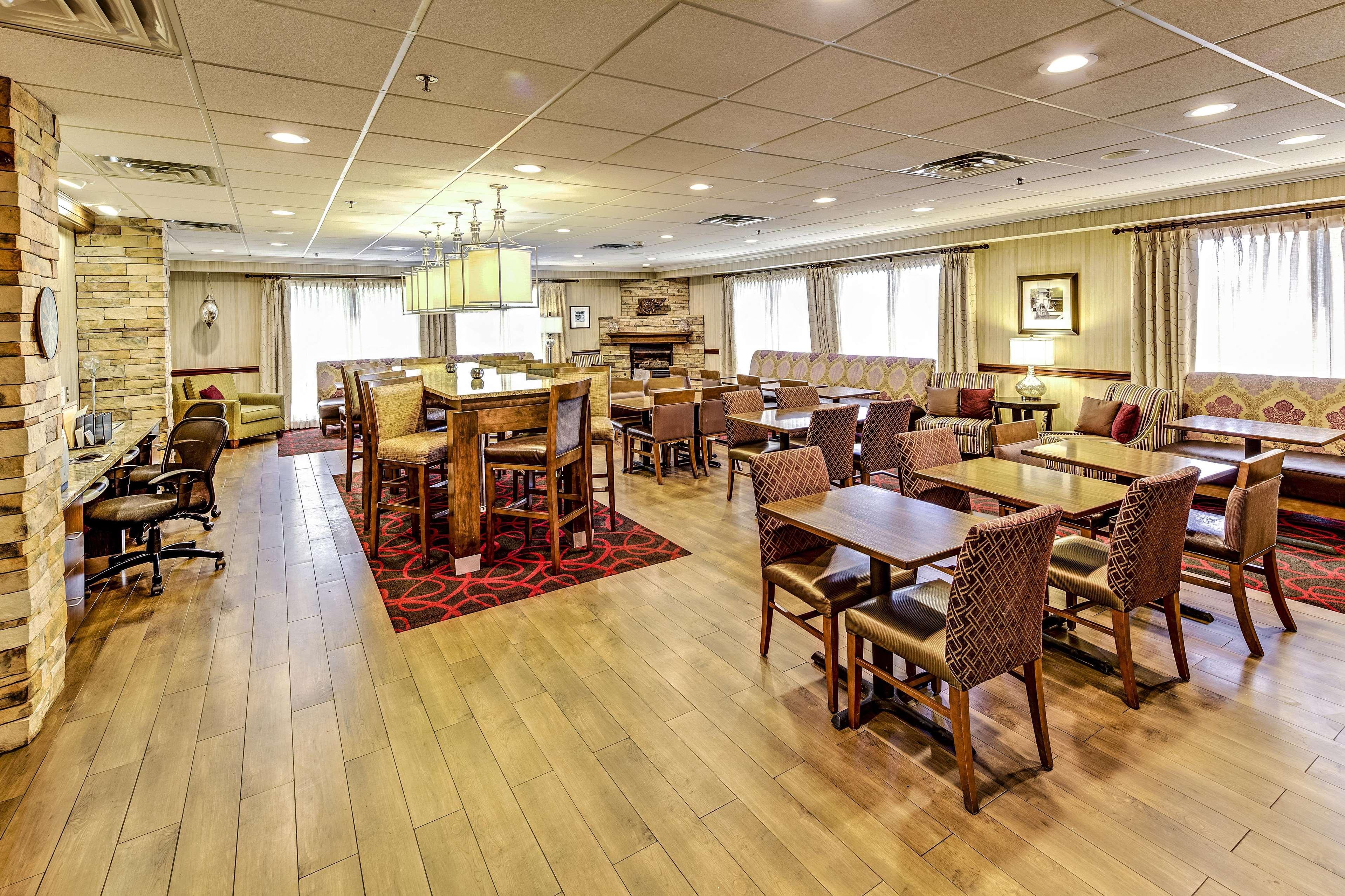 Hampton Inn Columbus I-70E/Hamilton Road Kültér fotó