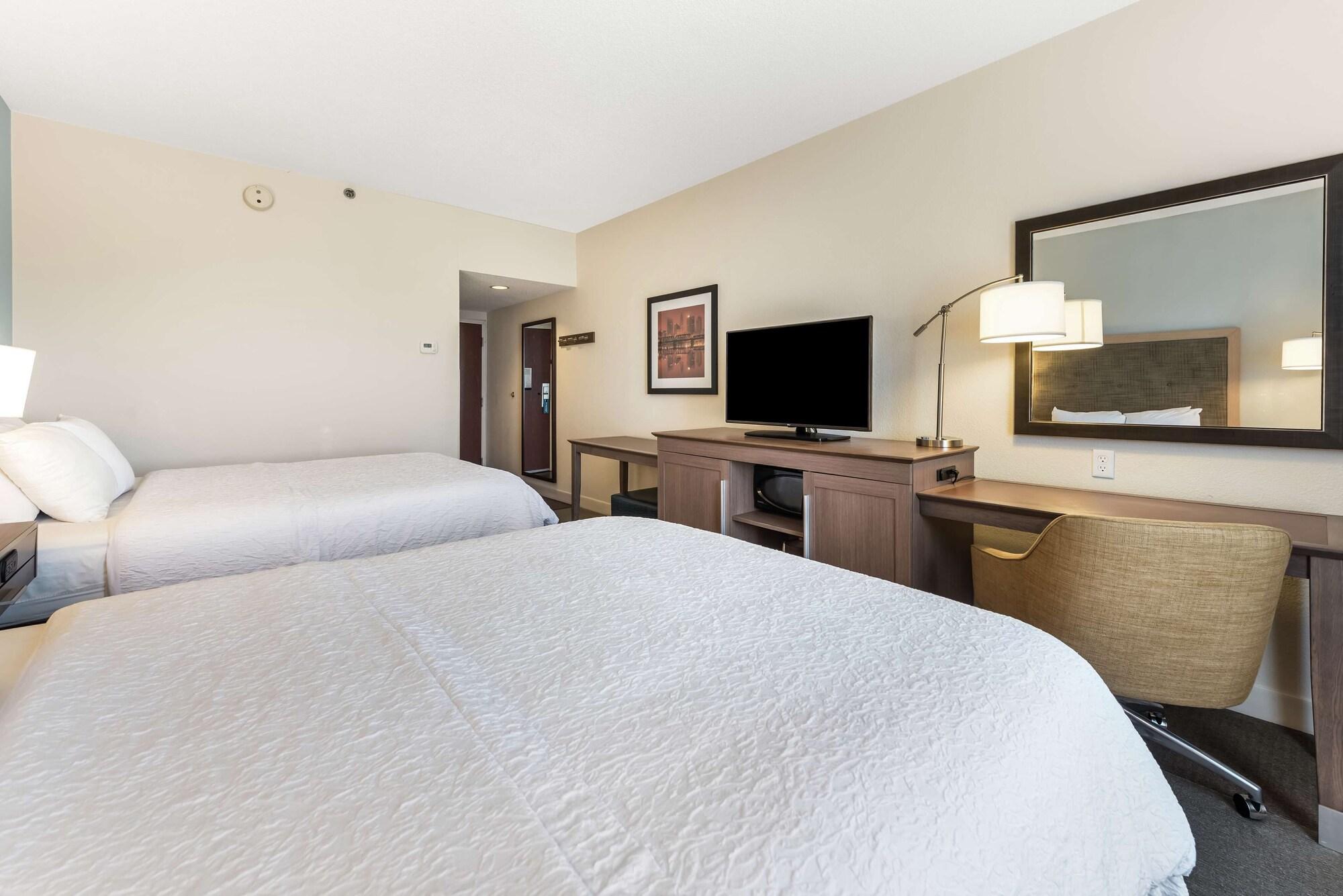 Hampton Inn Columbus I-70E/Hamilton Road Kültér fotó