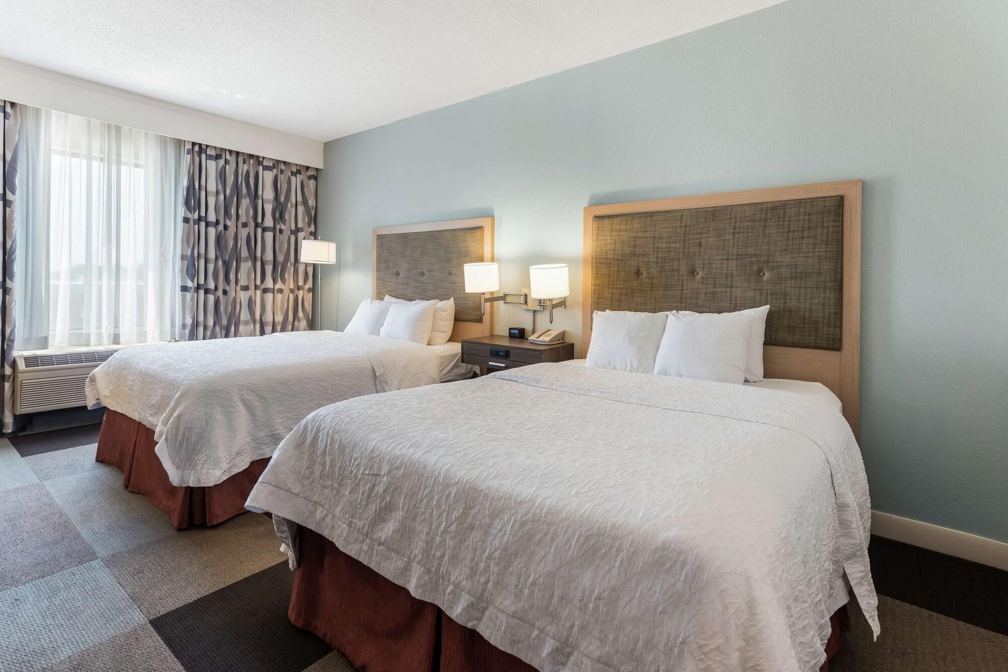 Hampton Inn Columbus I-70E/Hamilton Road Kültér fotó