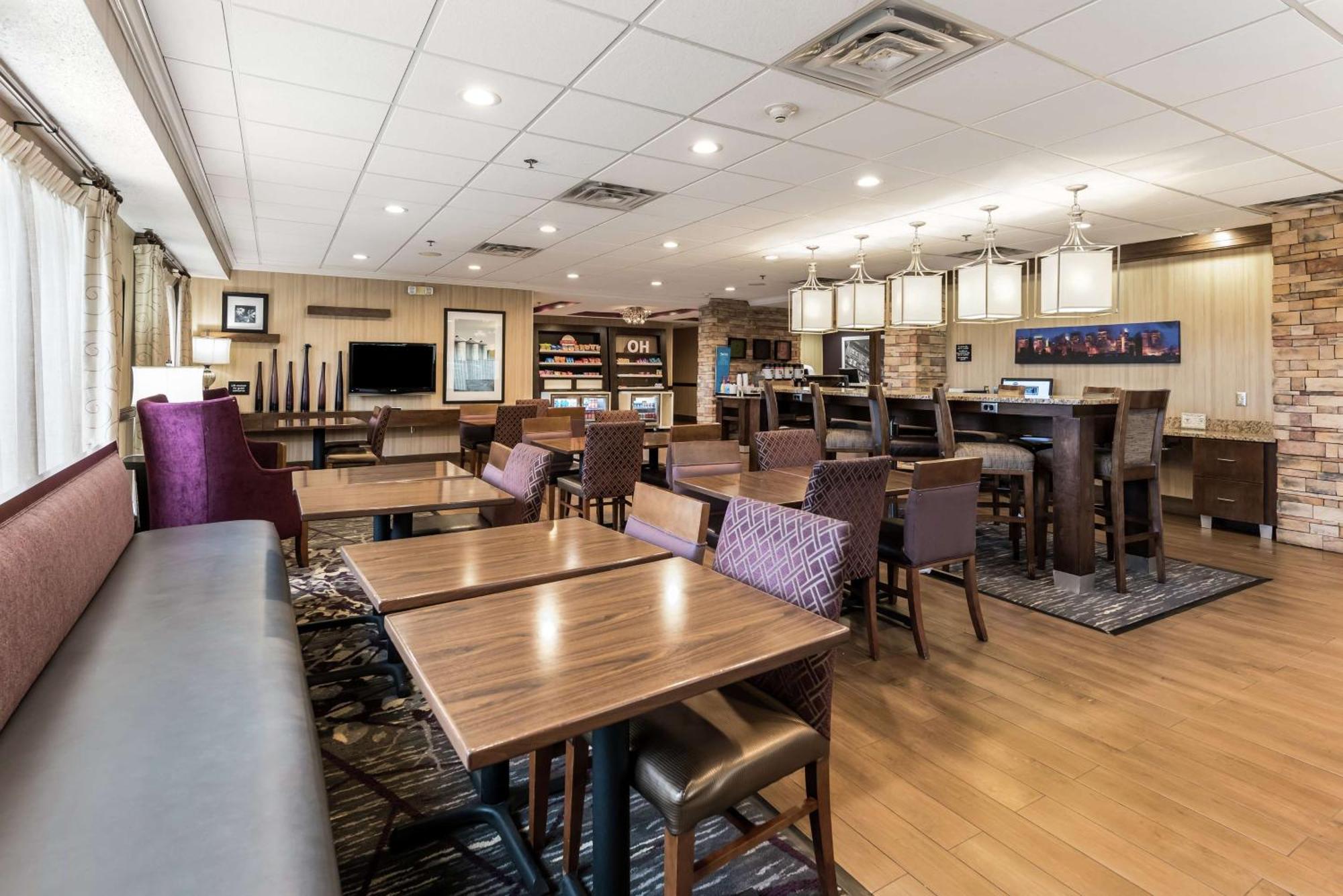 Hampton Inn Columbus I-70E/Hamilton Road Kültér fotó